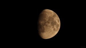 Beobachtung des Goldenen Henkels am zunehmenden Mond am 16. Juli 2024.